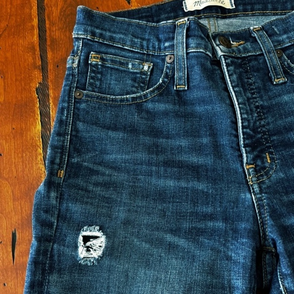 Madewell 9” High Rise Dark Wash Skinny Distressed Jeans - Picture 4 of 7